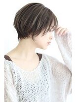 リン(Rin) くびれショート×ハイライトアッシュベージュ