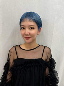 シーカ ニカイ(siika NIKAI) スカイブルーなベリーショート