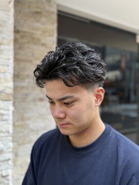 ヘアーモードキクチ 神田日銀通り店 ショートラルフカール