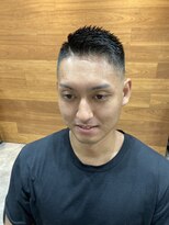 美友来 スキンフェード短めサイドパート