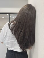 ファミーユプラス(famiiyu+) オリーブグレージュ グレージュ 赤み消しカラー
