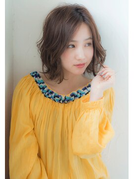 エルフォ(elfo) 【elfo】ゆるふわパーマで流行りの前下がりボブ