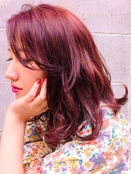 ツムギ ヘアー(tsumugi hair)の写真/光のあたり方で透け感変わる。髪も旬色に、艶色に、外国人風に、魅惑のカラーにチェンジしてみませんか？