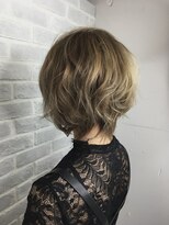 エン(en)&nbsp;ペールエアリーミルクティーカラー