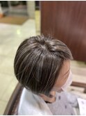 白髪ぼかしハイライトショートボブ