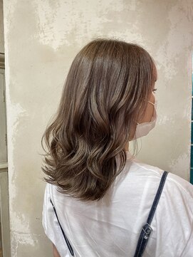 エイミーバイアフロート(amie  by afloat) グレージュカラー×レイヤー