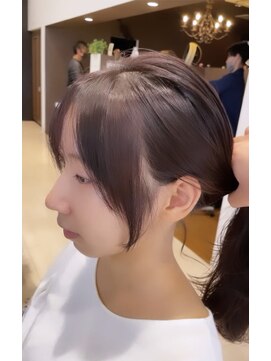 イースト(YEAST) 韓国風顔まわりカット