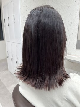 アデプト 北千住店(adept) 【adept北千住 エリスタイル】ダークピンク×外ハネスタイル