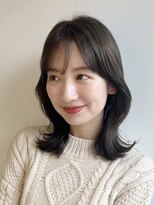 ティア(Tia.)&nbsp;(韓国風/くびれヘア/縮毛矯正/前髪/サイドバング/小顔)