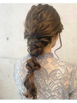 ボニー(Bonnie) ゆるふわ/編みおろし/ヘアセット/パーティヘア