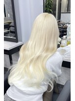 リア 大阪梅田(Ria)&nbsp;韓国ロングヘア×シールエクステ×ホワイトブロンド