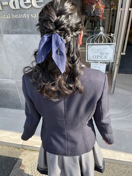 美容室 アイディー i-dee ハーフアップ