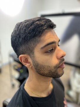 クロムトウキョウ ザ バーバー 新宿本店(CHROM TOKYO the Barber) 刈り上げショート