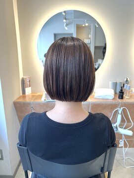 キャンバス バイ ネオリーブ 横浜西口(Canvas by neo.) 丸みボブ　酸性ストレート