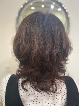 ビィーワンイースト(Be 1 EAST) ミディアムパーマ