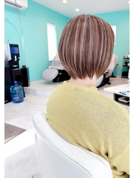 ユーフォリア(Euphoria.) ユーフォリア大人可愛いボブ×ハイライト