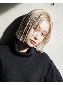 カライングドゥ(ing deux) 大人可愛い20代30代40代黒髪前下がりショートボブ丸みショート◎