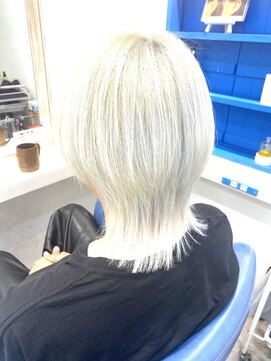 ウーロス(uros.) ホワイトヘア