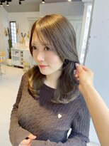 カシュカシュ 表参道(cache cache)&nbsp;透明感たっぷりオリーブカラーミディアム