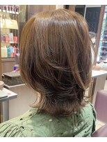 アイフィール アヴェダ 瑞江店(i feel AVEDA)&nbsp;ふんわりショートウルフ×オリーブベージュ
