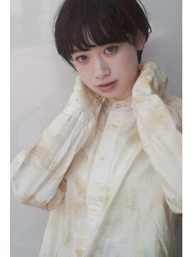 レジュアル(RESSUAL) グレージュ 大人かわいい フェザーバング マッシュショート