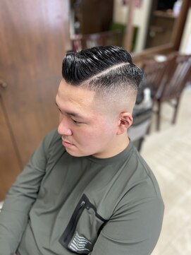 グルーマーズトウキョウ(GROOMER/S TOKYO) 【GROOMERS 稲田】 スキンフェード スタイル  スペインカール