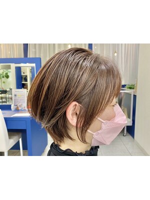 《*白髪ぼかし技術のあるスタイリスト在籍*》ショートヘアとの相性も◎[市川/ダブルカラー/ハイライト]