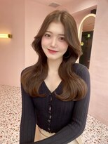 ボタン シブヤ(VOTAN SHIBUYA)&nbsp;ベージュ/韓国ヘア/渋谷/レイヤー/顔まわり