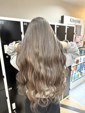 ラピス 大阪アメ村店(Lapis) 艶グレージュ