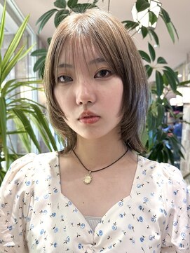 ピークアブー アヴェダ アトレ恵比寿(PEEK-A-BOO AVEDA) ウルフ／ブリーチあり／ベージュ