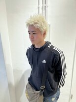 ミュー(Mu)&nbsp;ホワイトカラー×スパイキーショート