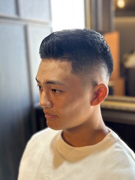 バーバー ネオ ザ クラス(BARBER NEO The Class) スキンフェード
