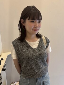 グラッド(glad) 抜け感ワイドバング×好印象ミディアム