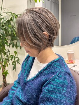 くびれショートボブ40代50代グレイカラー白髪染め白髪ぼかし
