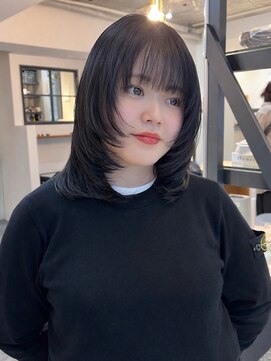 シェル(SHEL+L) ハッシュカット×ブラック【小林】