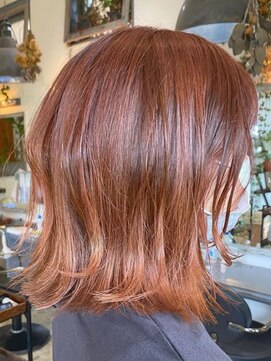 2つの鋏 イメチェン☆コーラルピンク×外ハネミディ