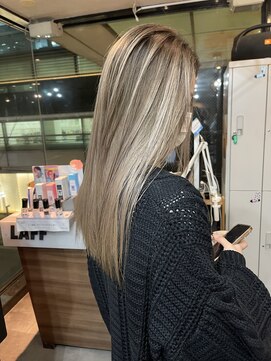 ラフ(LAFF) #黒髪#ボブルフ#ネビージュ#小顔#ワンレン