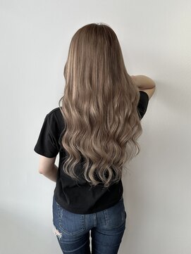 ビセ(VISE) ★ハニーベージュナチュラルハイライトのエクステでまるで地毛