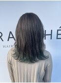 シルバーベージュ×ターコイズの裾カラー
