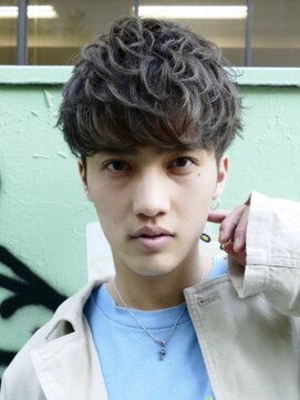 ウェイビーエフティフィフス 横浜西口(WAVEY ft.fifth) スパイラルパーマ無造作パーマ韓国シャドウパーマメンズパーマ