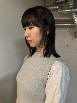 ノラ シブヤ(NORA) ミディアムレイヤー/ストレートパーマ/ワイドバング