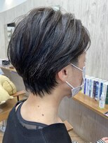 ヴィサージュクルー(VISAGE crew)&nbsp;襟足を締めたショートデザイン