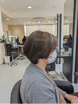 ハウオリ(Hau'oli) 白髪ぼかし/白髪ぼかしハイライト/脱白髪染め/白髪染め/透明感