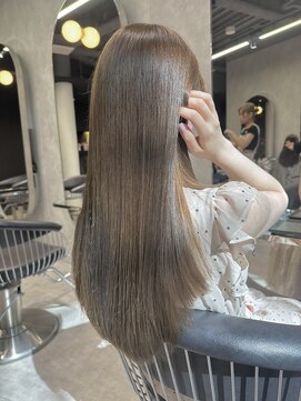 シティ(CITY) ツヤ髪シアーベージュ×レイヤーカット【髪質改善】