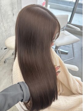 エヌアイ オモテサンドウ(ni omotesando) オリーブベージュ/明るめ透明感カラー