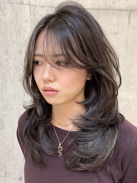 ヨロ 上野(YOLO) ハイライトカラーミルクティーベージュレイヤーカット