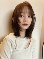 エイチ(H)&nbsp;xカット/イメチェン/ホワイトブロンド/外ハネボブ/美髪/