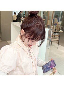 ローレンアオ(LOREN AO) イメチェン/ホワイトブロンド/外ハネボブ/美髪/栄矢場