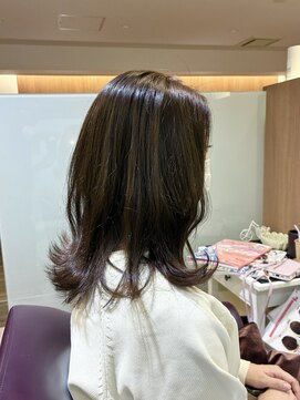 エル バイ ファースト(L by first) 【L by first】切りっぱなしくびれロング