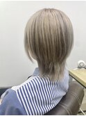 ホワイトベージュ